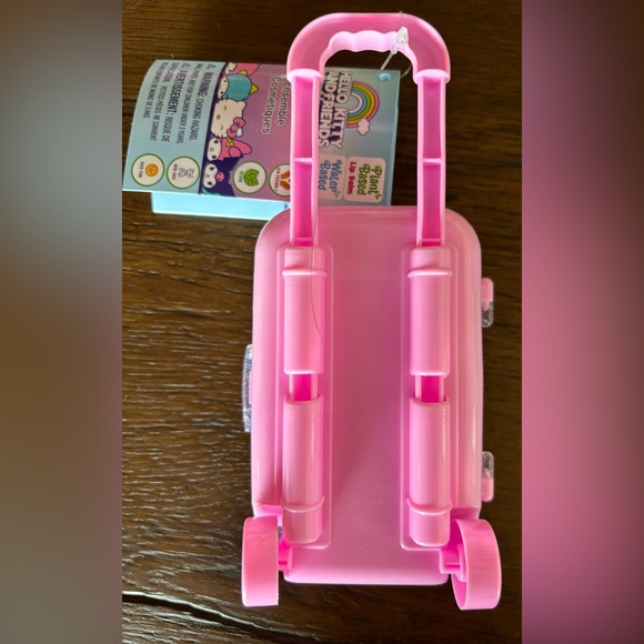 Hello Kitty Plastic suitcase with kids plant based cosmetics 6 inch NEW - Picture 3 of 4